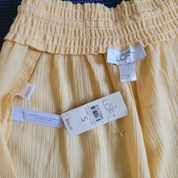 NWT Ann Taylor LOFT Yellow Skirt - Size Small - Picture 4 of 4